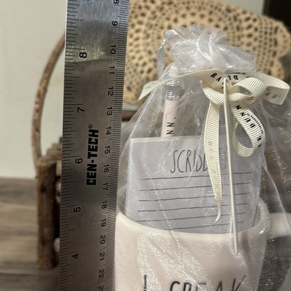 NWT RAE DUNN I SPEAK TODDLER MUG NOTEPAD PENCILS GIFT SET - Picture 8 of 8